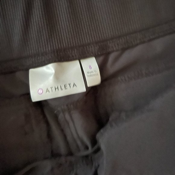 Athleta Midtown Ankle Pant Black Lightweight Travel Size 8 - Picture 4 of 9